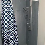 Guest house House And In 2*