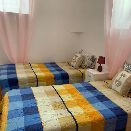 House And In Πανσιόν 2*