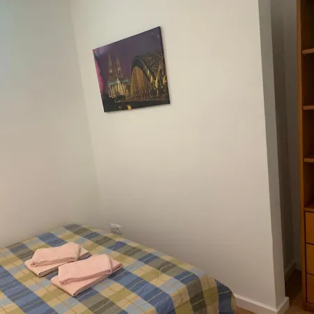 Πανσιόν House And In 2*