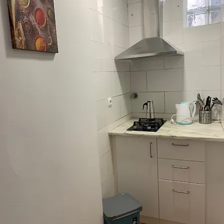 House And In 2* Lisbon